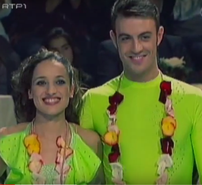 DANSER AVEC MOI SUR LA GLACE 
