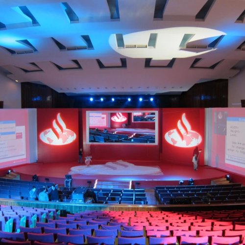 <p>REUNIÃO DE QUADROS SANTANDER </p>