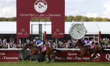 ARC DE TRIOMPHE - HIPPODROME DE CHANTILLY