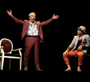 PEÇA DE TEATRO 