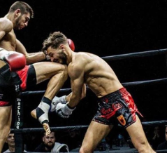 NEVER GIVE UP IV - KICKBOXING